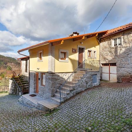 Casa Das Bonecas Vieira do Minho Esterno foto